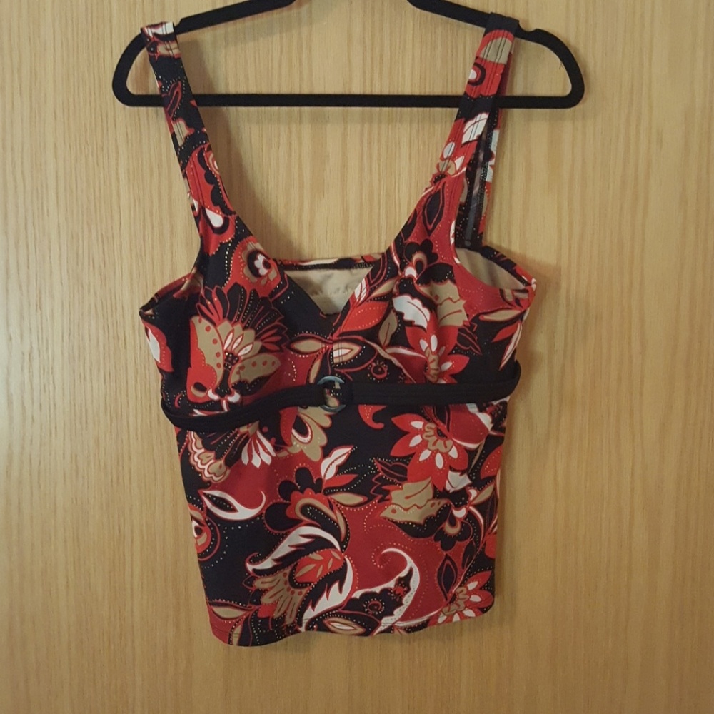 👙 St John's Bay tankini swim top - size 16 in EUC
